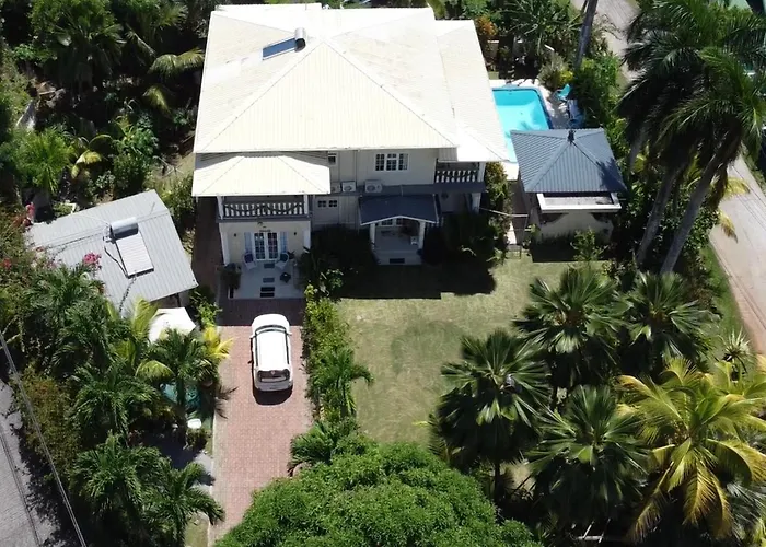 Villa Royal Bay And *