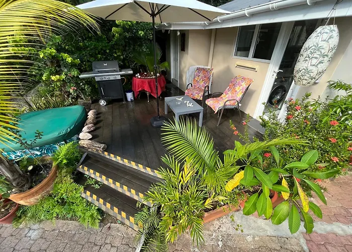 Royal Bay And * Anse Royale